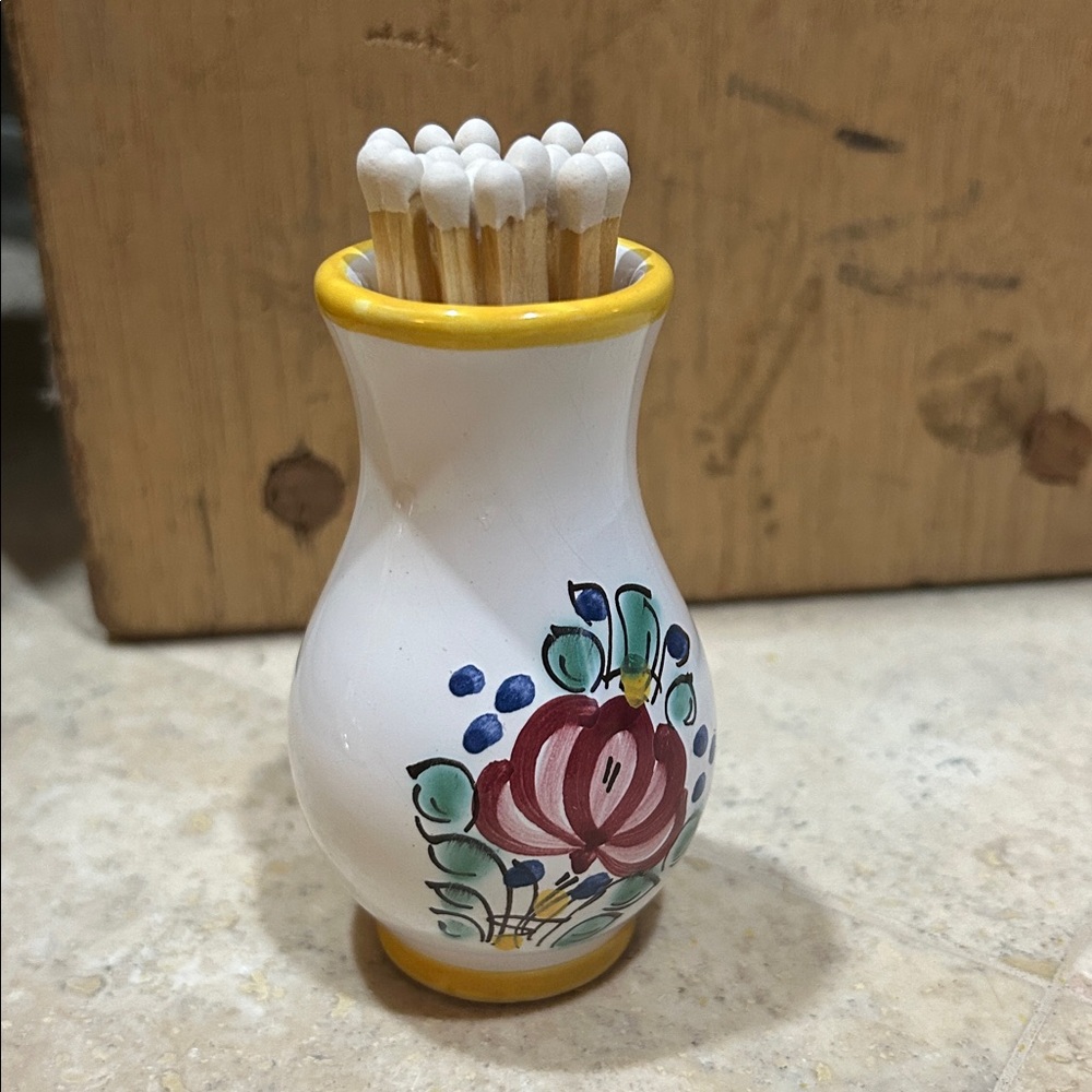 vintage Handpainted pottery bud vase Match Holder Striker - Picture 5 of 10